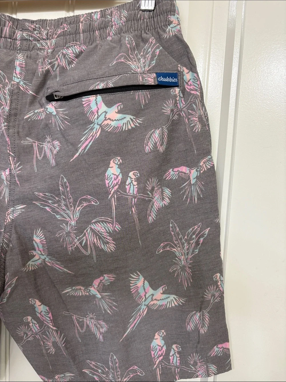 Chubbies Gray Tropical Parrot Print Swim Trunks with Teal Drawstring summer